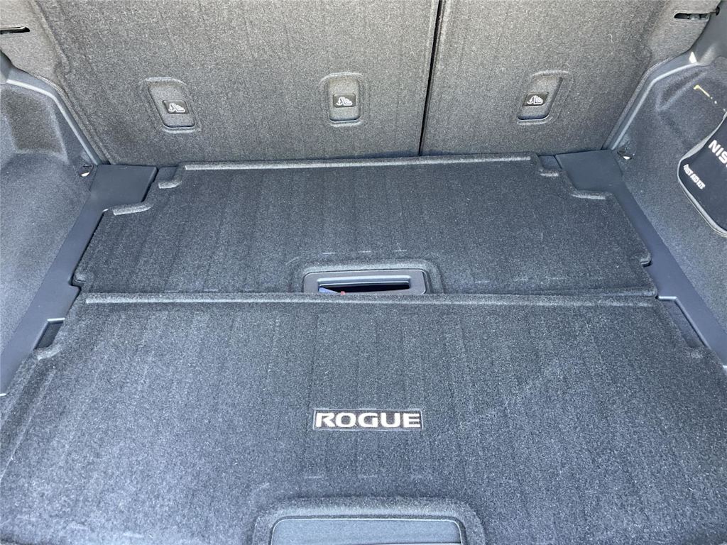 Thumbnail: 2025 Nissan Rogue - 14