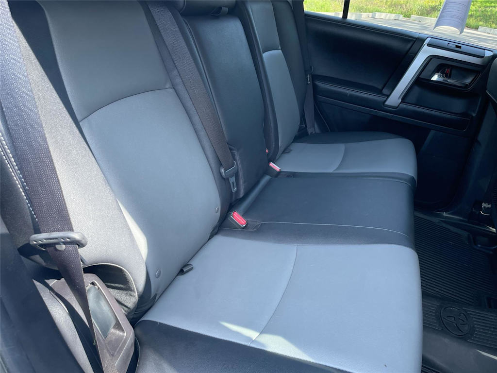 Thumbnail: 2019 Toyota 4Runner - 24