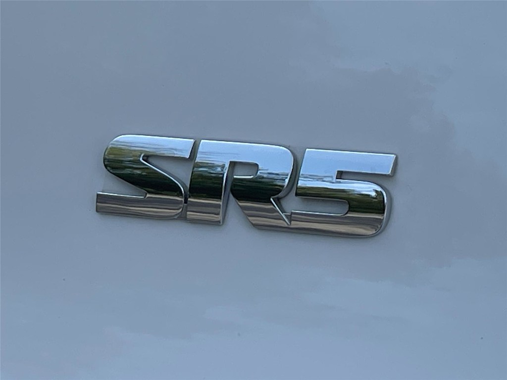 Thumbnail: 2019 Toyota 4Runner - 6