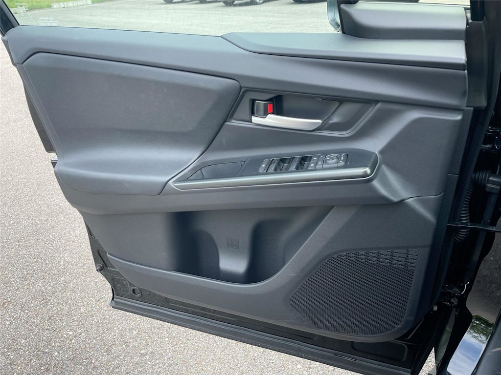 Thumbnail: 2026 Subaru Solterra - 19