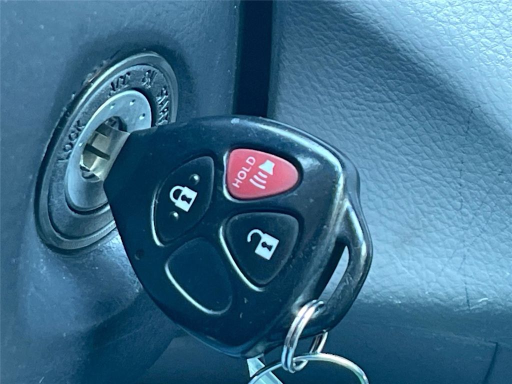 Thumbnail: 2007 Toyota RAV4 - 16