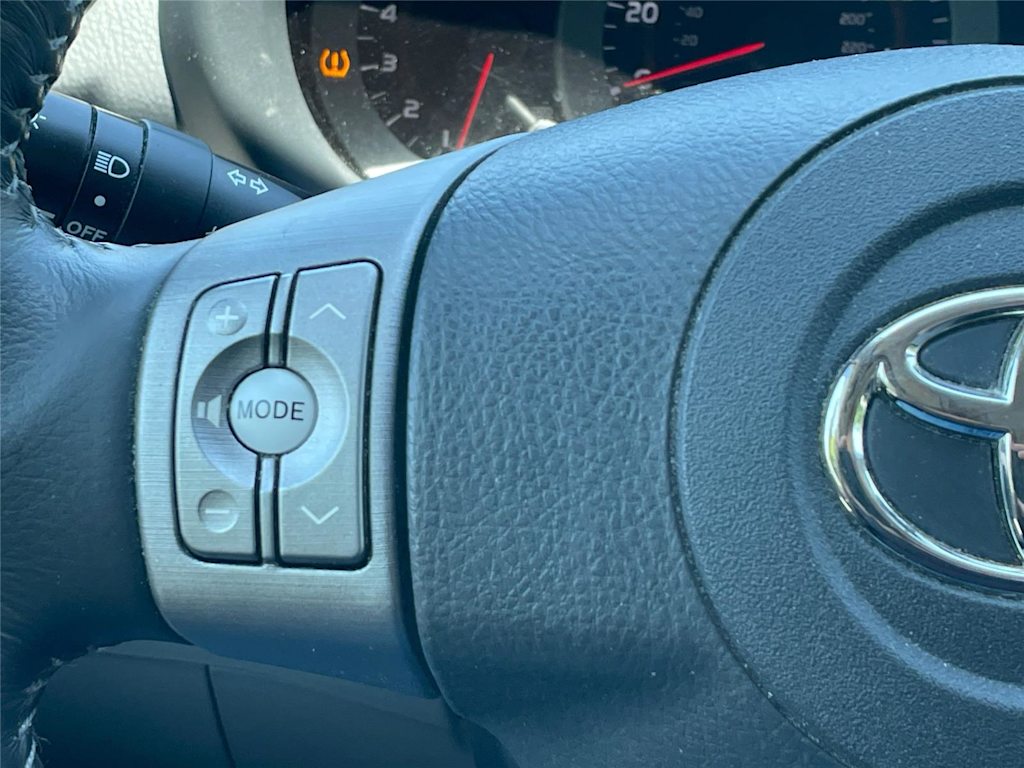 Thumbnail: 2007 Toyota RAV4 - 29