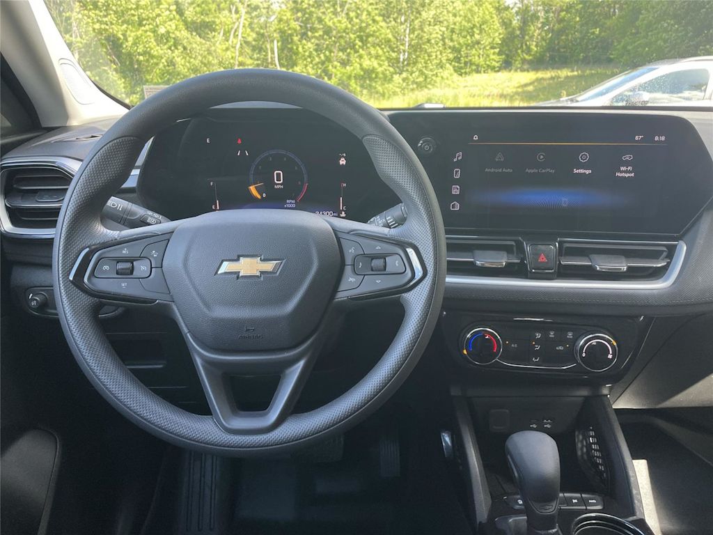 Thumbnail: 2024 Chevrolet TrailBlazer - 2