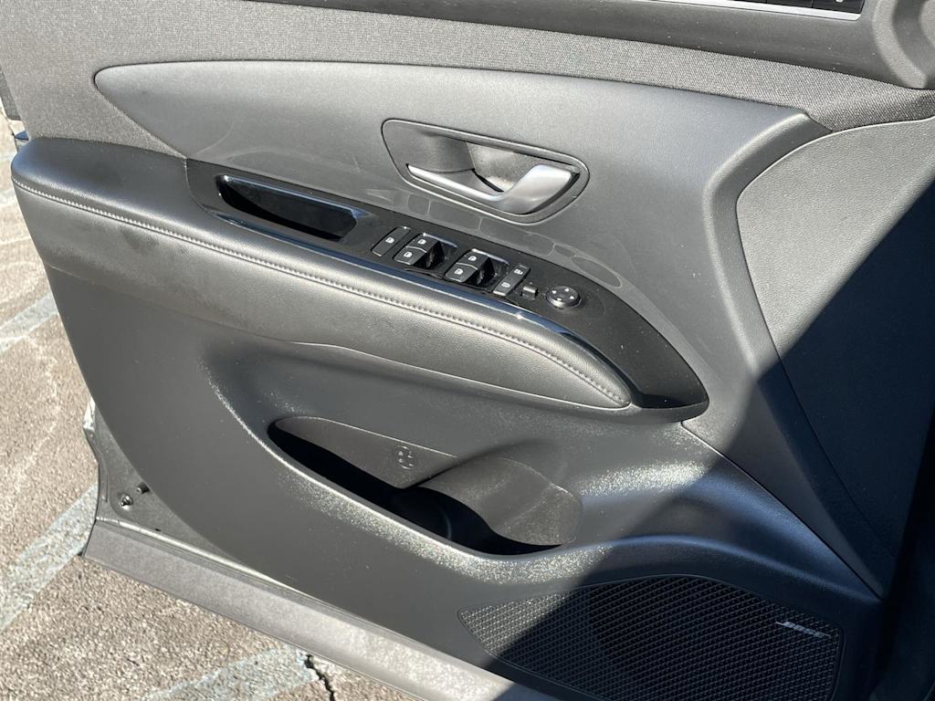 Thumbnail: 2022 Hyundai Tucson - 29