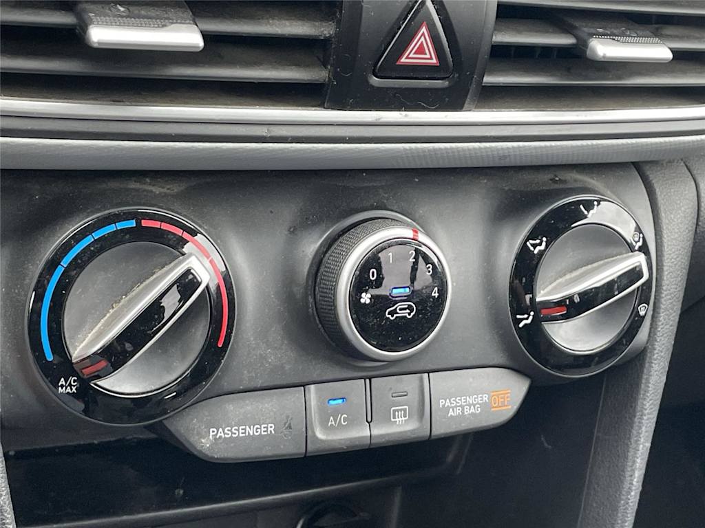 Thumbnail: 2018 Hyundai Kona - 16