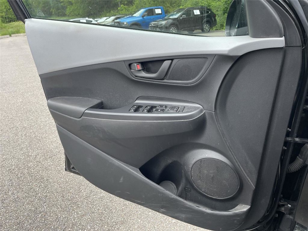 Thumbnail: 2018 Hyundai Kona - 18