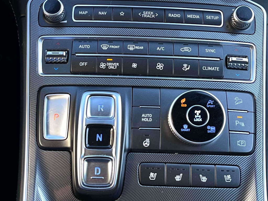 Thumbnail: 2022 Hyundai Santa Fe - 15