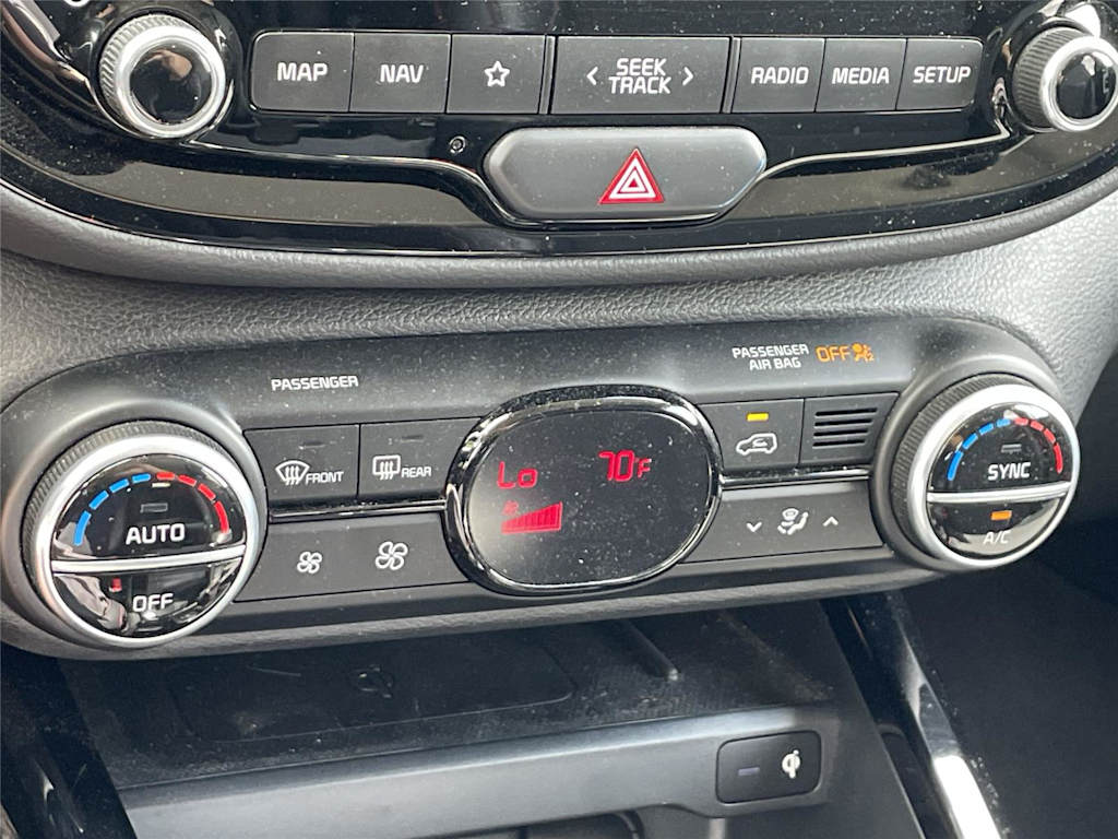 Thumbnail: 2020 Kia Soul - 26