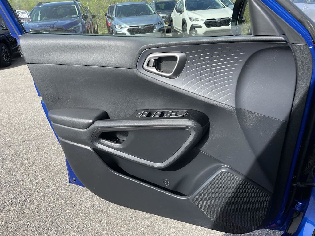 Thumbnail: 2021 Kia Soul - 26