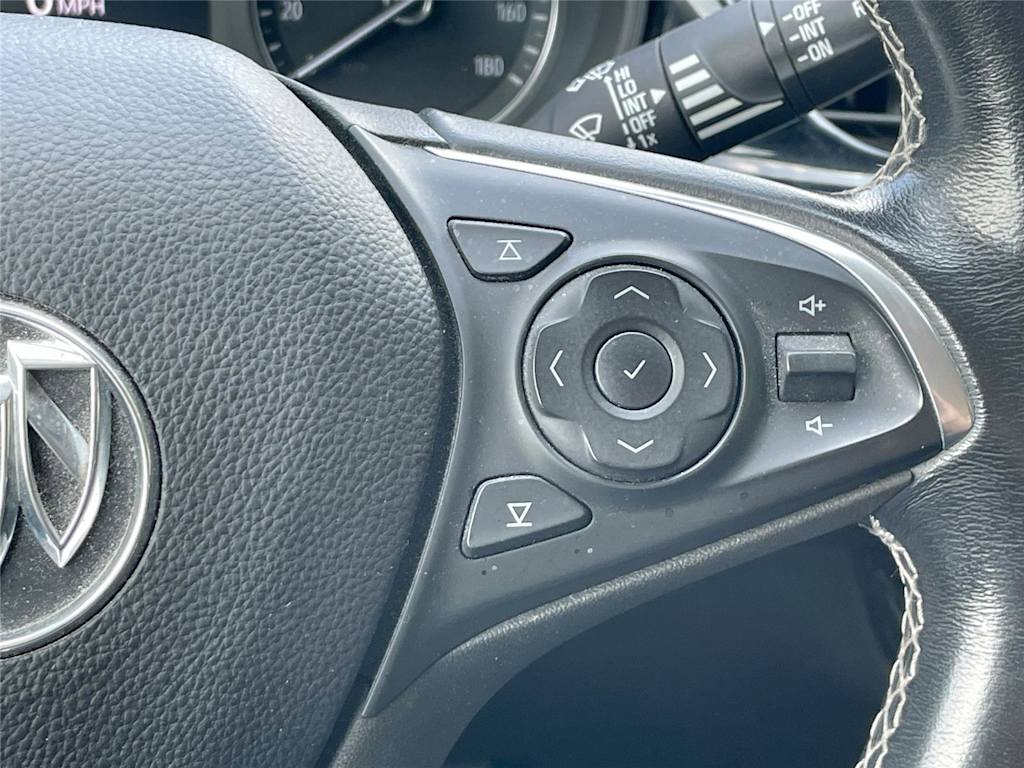 Thumbnail: 2018 Buick Regal - 31