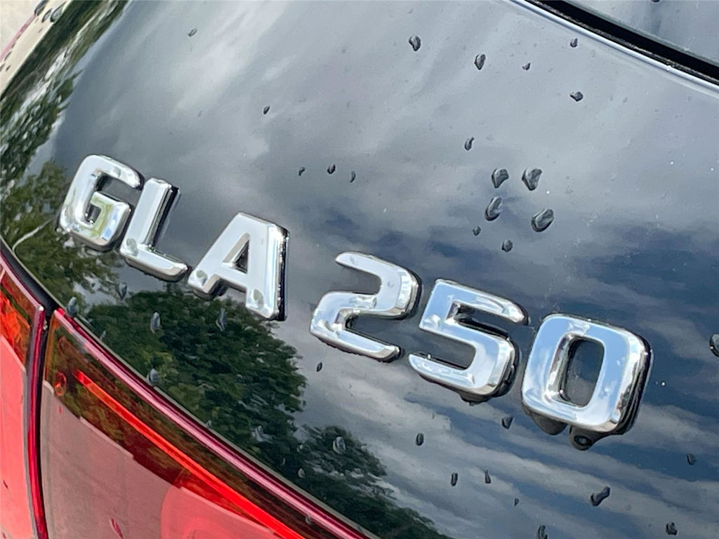 Thumbnail: 2022 Mercedes-Benz GLA - 6