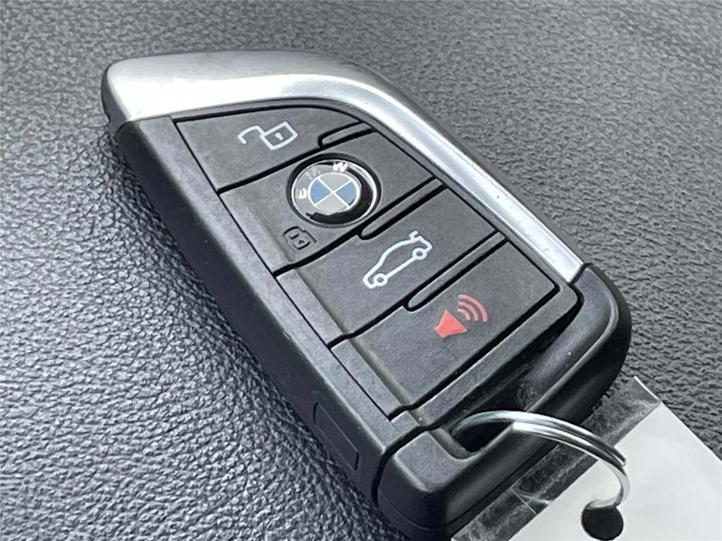 Thumbnail: 2022 BMW X3 - 12