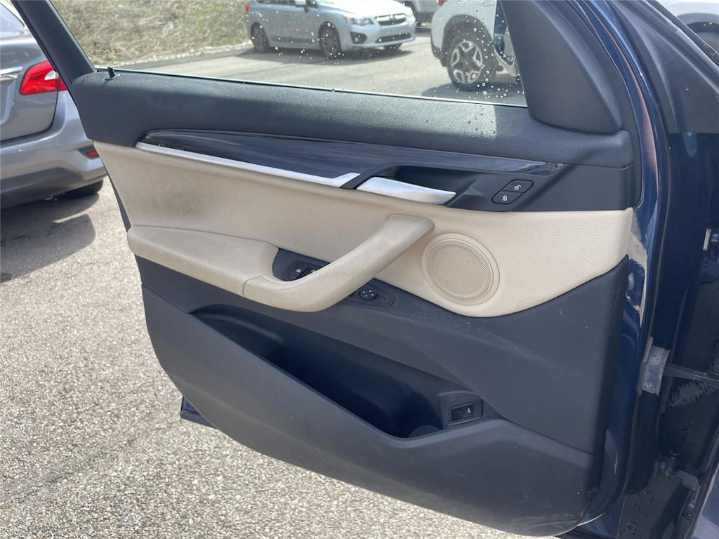 Thumbnail: 2017 BMW X1 - 21