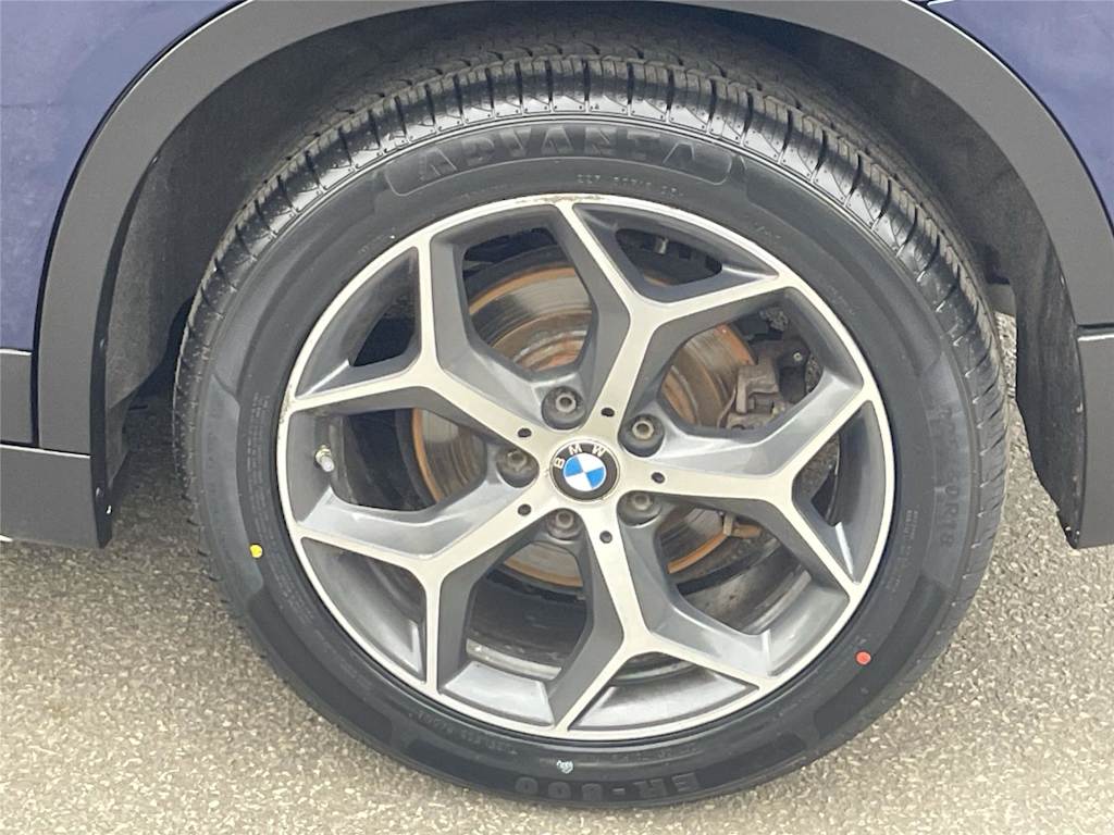 Thumbnail: 2017 BMW X1 - 8