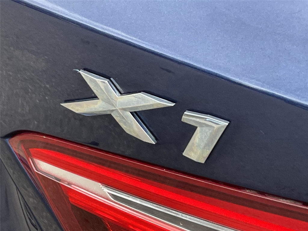 Thumbnail: 2017 BMW X1 - 7