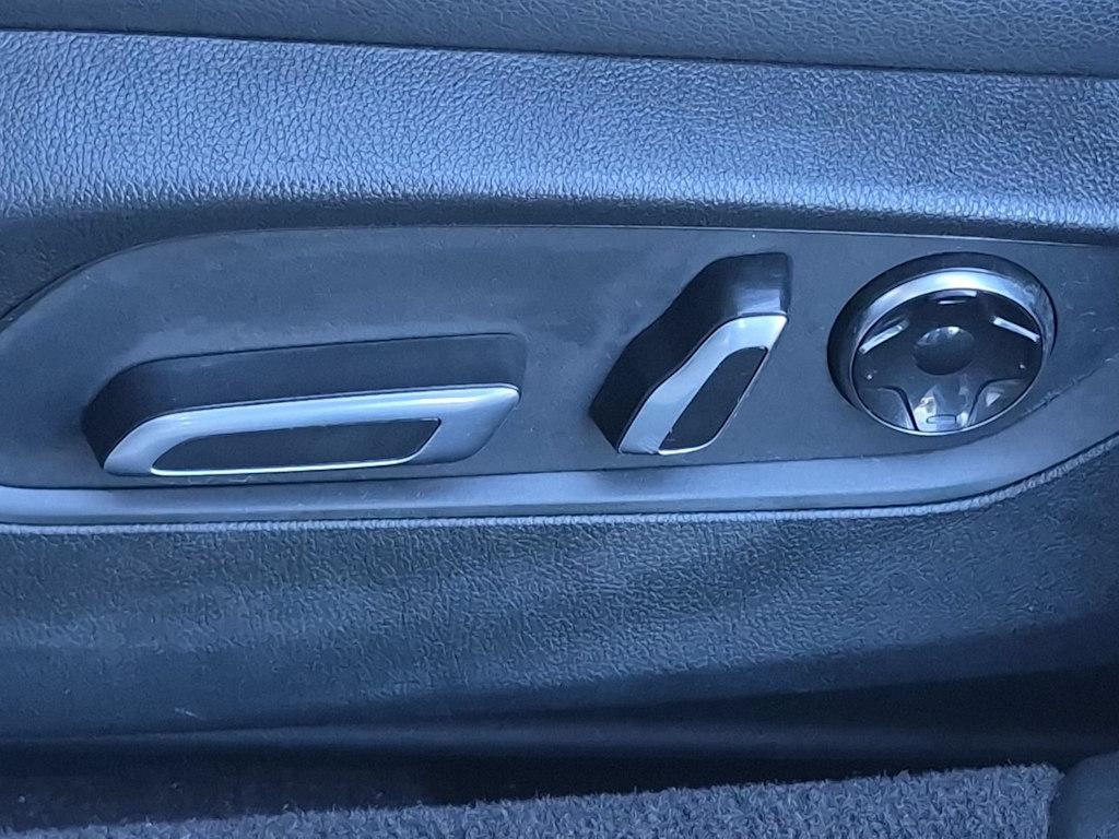 Thumbnail: 2021 Acura TLX - 27