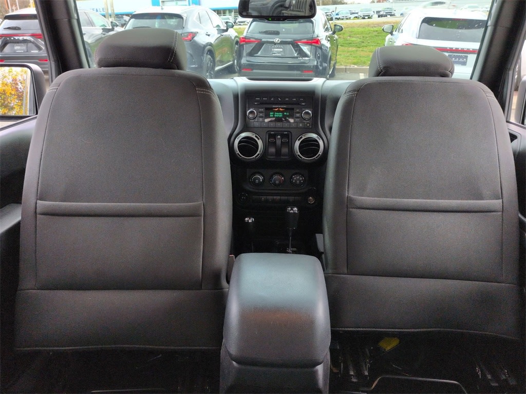 Thumbnail: 2017 Jeep Wrangler - 27