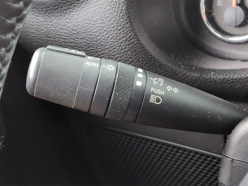 Thumbnail: 2017 Jeep Wrangler - 32