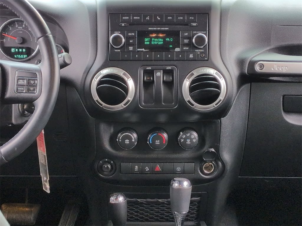 Thumbnail: 2017 Jeep Wrangler - 13