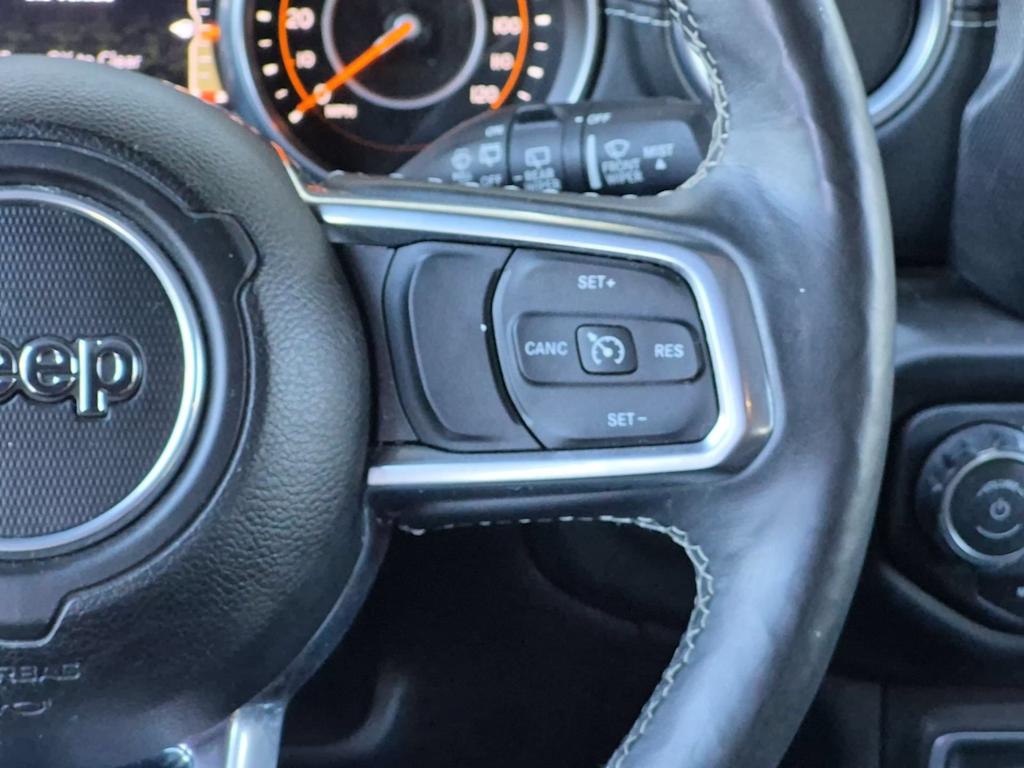 Thumbnail: 2018 Jeep Wrangler - 30