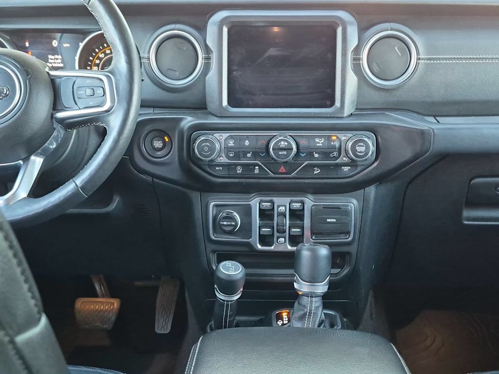 Thumbnail: 2018 Jeep Wrangler - 15