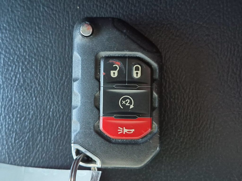 Thumbnail: 2018 Jeep Wrangler - 19