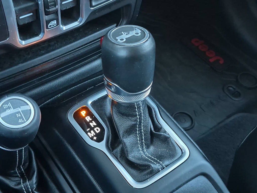 Thumbnail: 2018 Jeep Wrangler - 16