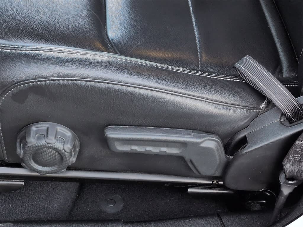 Thumbnail: 2019 Jeep Wrangler - 26