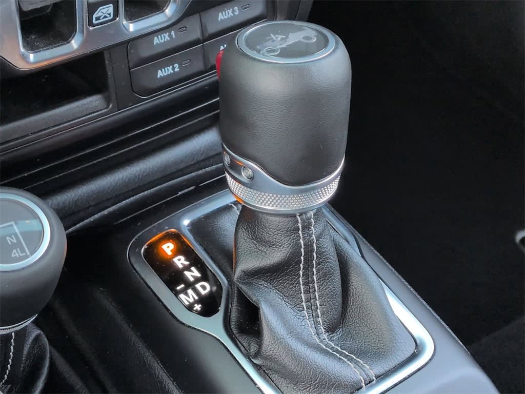 Thumbnail: 2019 Jeep Wrangler - 15