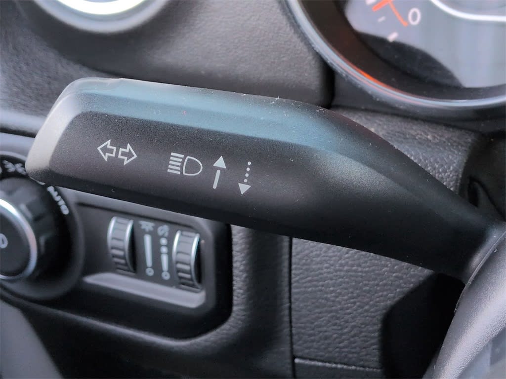 Thumbnail: 2019 Jeep Wrangler - 32