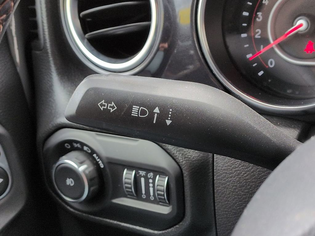 Thumbnail: 2022 Jeep Wrangler - 15