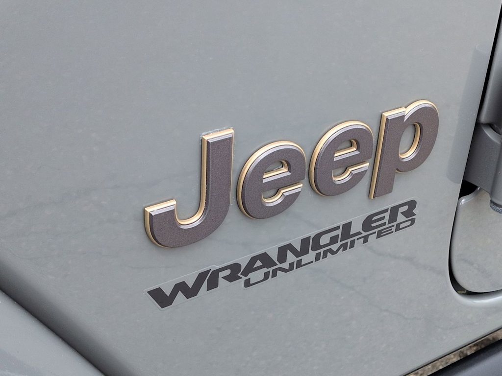 Thumbnail: 2022 Jeep Wrangler - 6