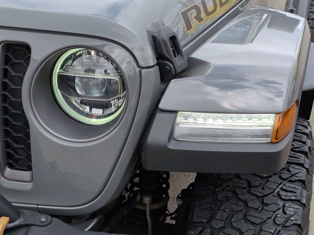 Thumbnail: 2022 Jeep Wrangler - 25