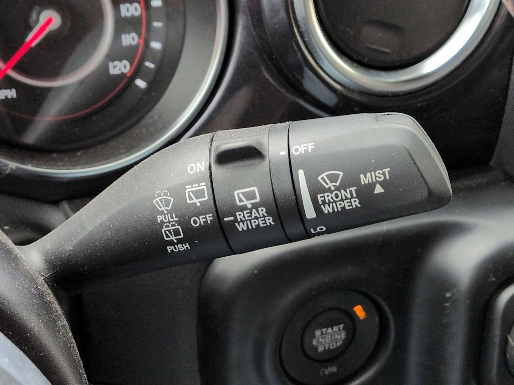 Thumbnail: 2022 Jeep Wrangler - 31