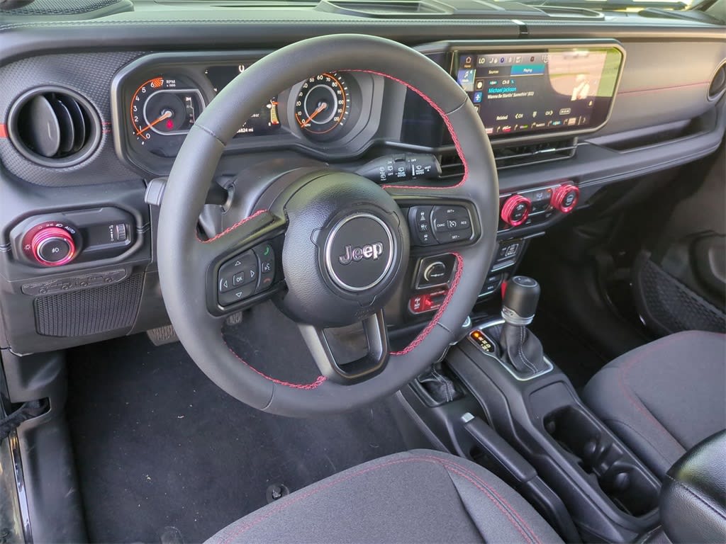 2024 Jeep Wrangler Rubicon 2