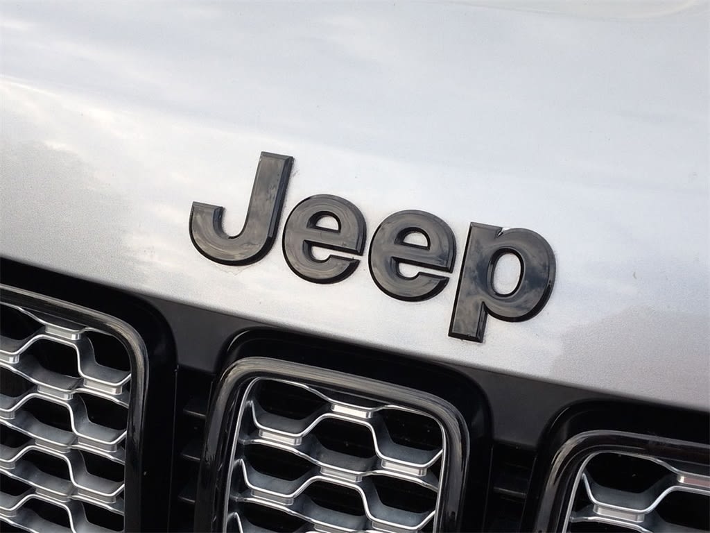 Thumbnail: 2019 Jeep Grand Cherokee - 7