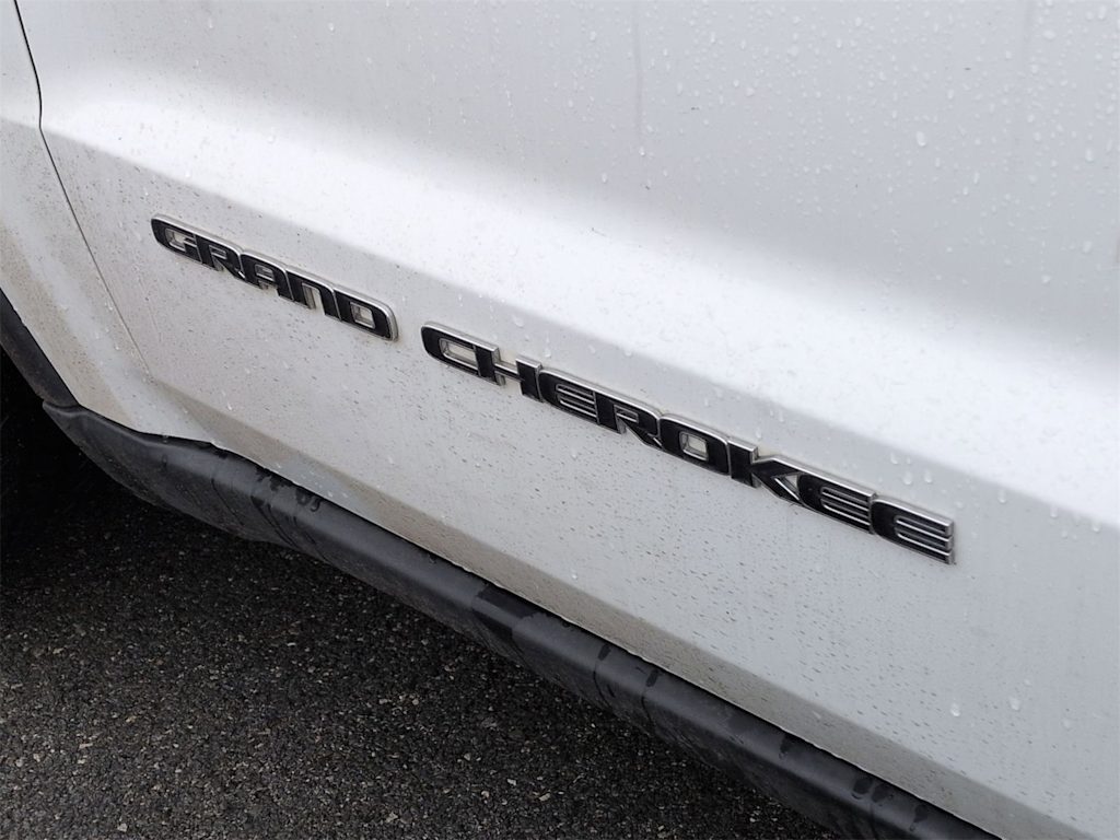 Thumbnail: 2018 Jeep Grand Cherokee - 27