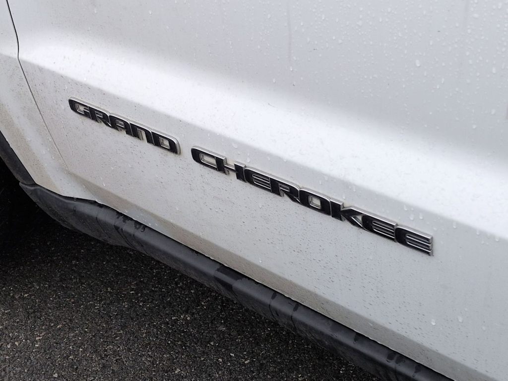 Thumbnail: 2018 Jeep Grand Cherokee - 27