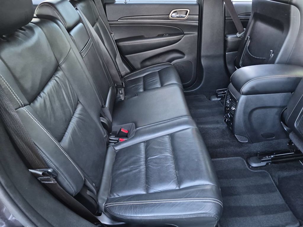 Thumbnail: 2015 Jeep Grand Cherokee - 31