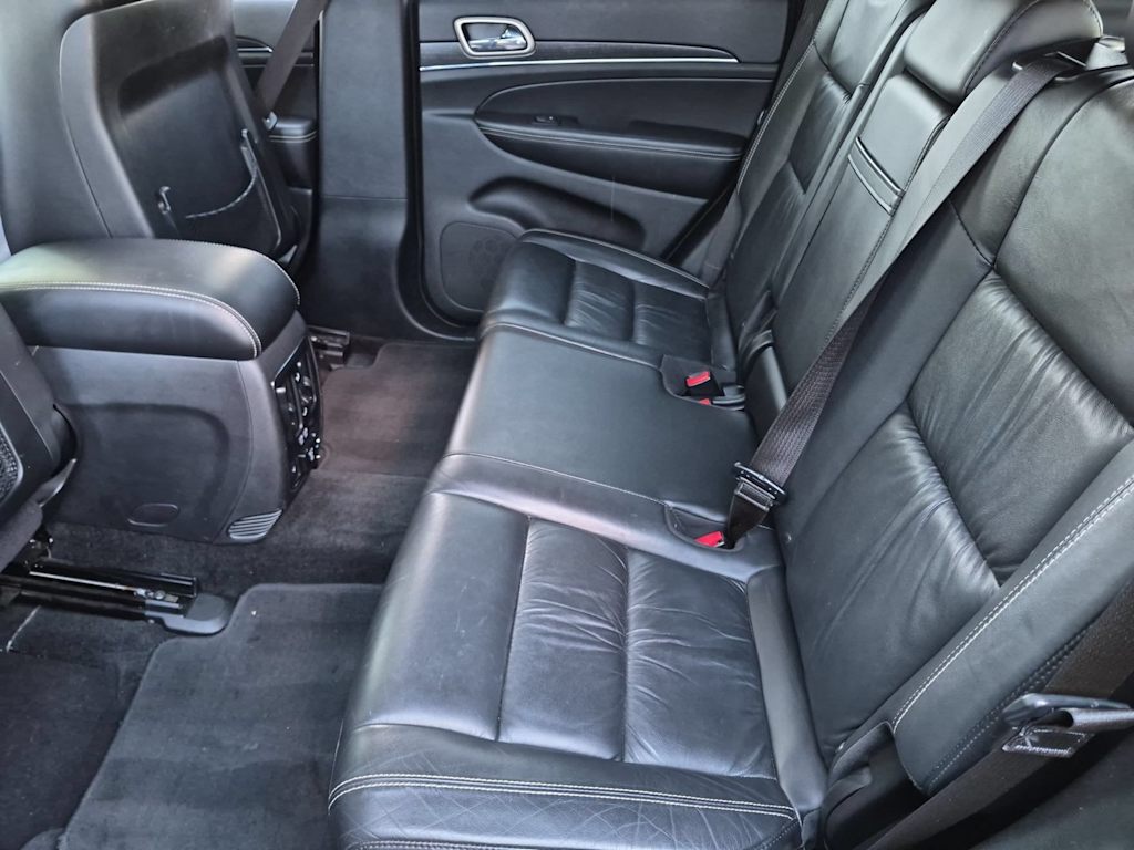 Thumbnail: 2015 Jeep Grand Cherokee - 30