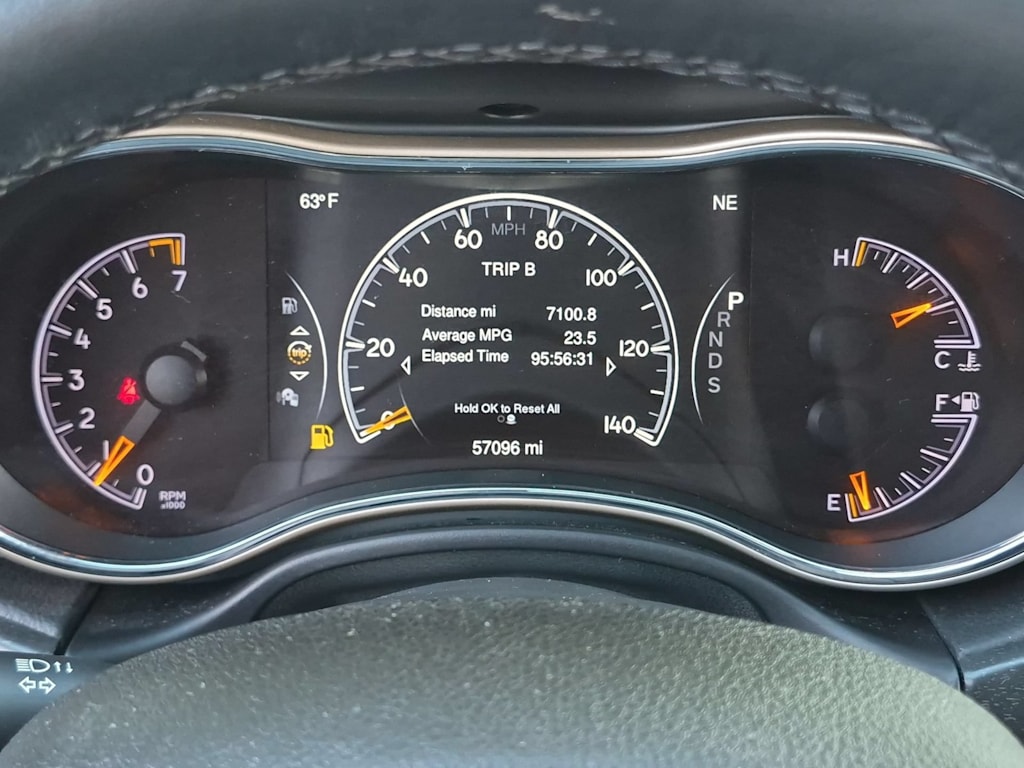 Thumbnail: 2015 Jeep Grand Cherokee - 18