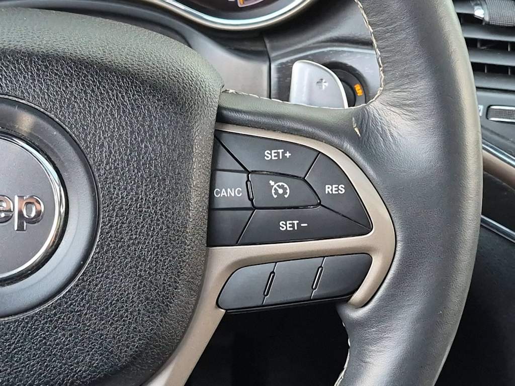 Thumbnail: 2016 Jeep Grand Cherokee - 34