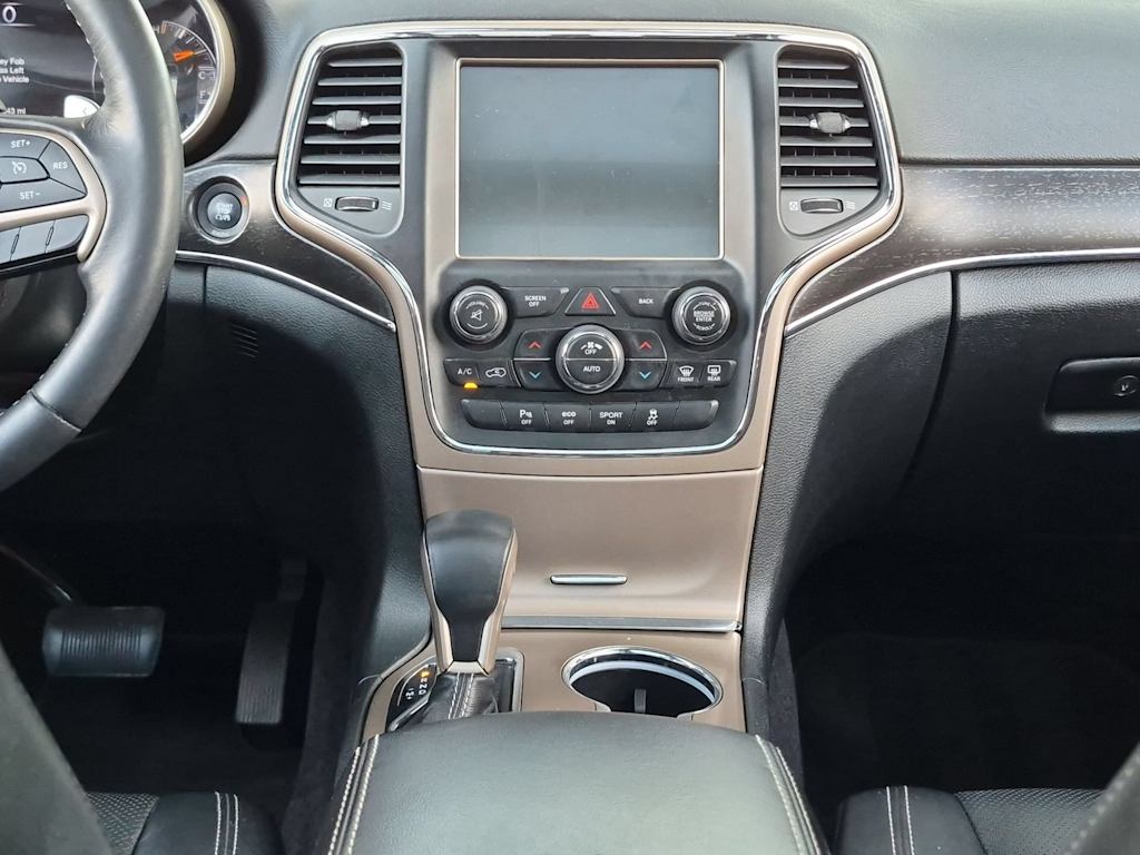 Thumbnail: 2016 Jeep Grand Cherokee - 15