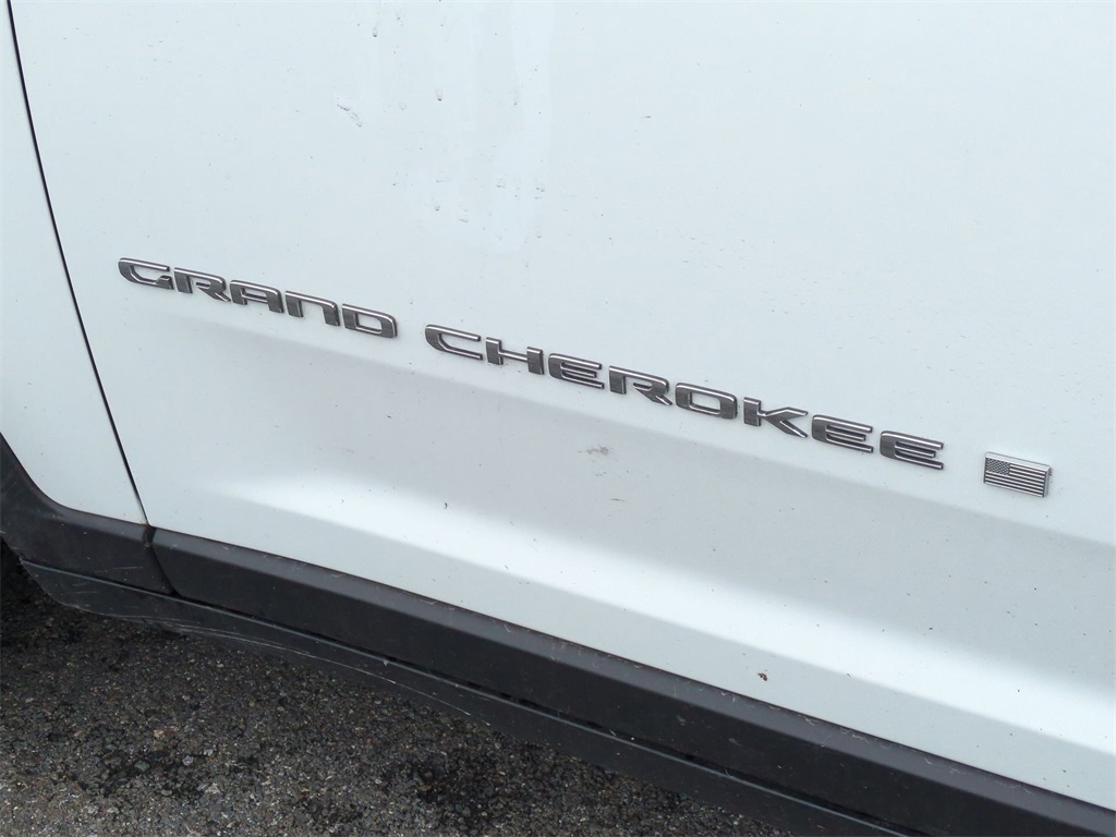 Thumbnail: 2024 Jeep Grand Cherokee - 25
