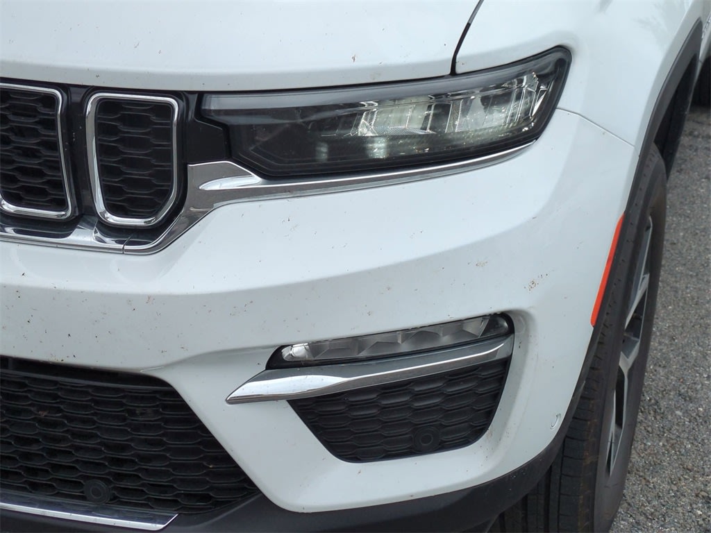Thumbnail: 2024 Jeep Grand Cherokee - 24