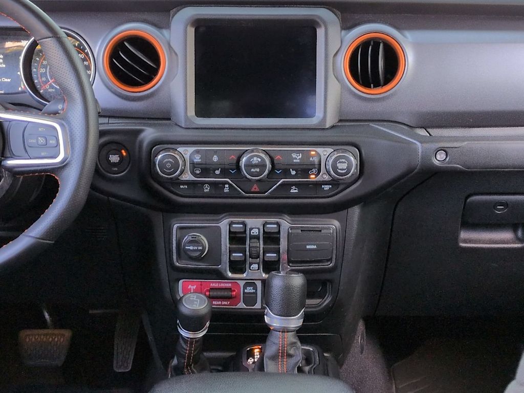 Thumbnail: 2023 Jeep Gladiator - 13