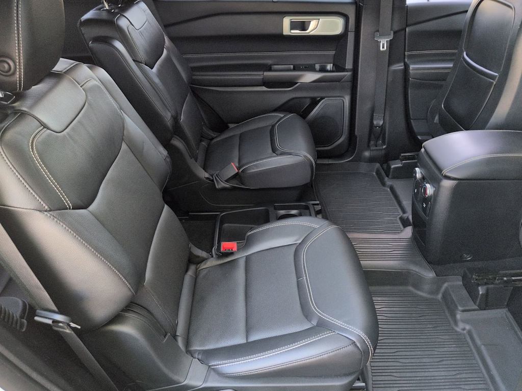 Thumbnail: 2020 Ford Explorer - 29
