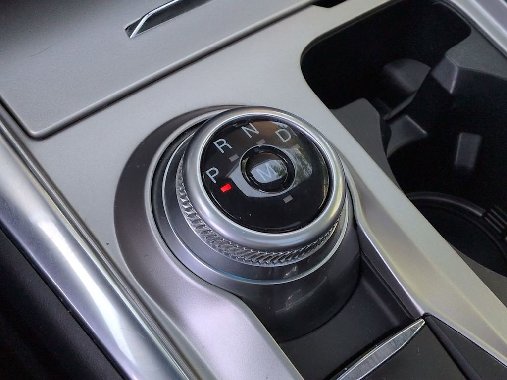 Thumbnail: 2020 Ford Explorer - 16