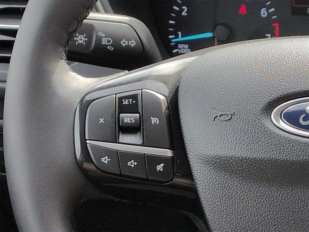 Thumbnail: 2022 Ford Escape - 30