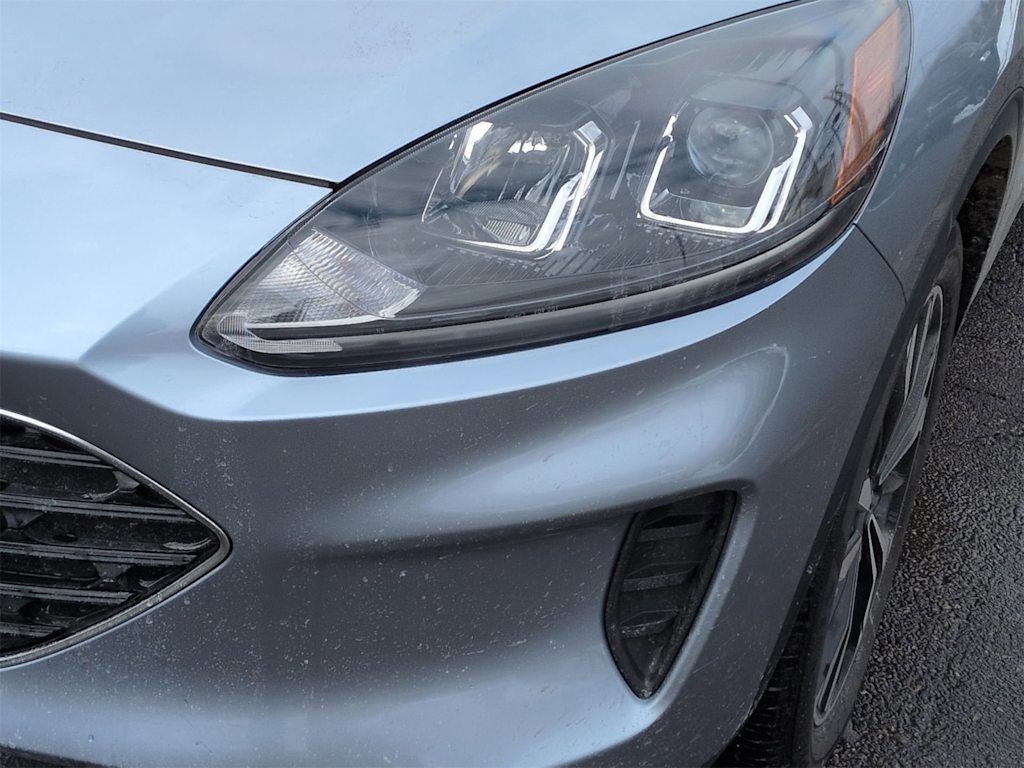 Thumbnail: 2022 Ford Escape - 25